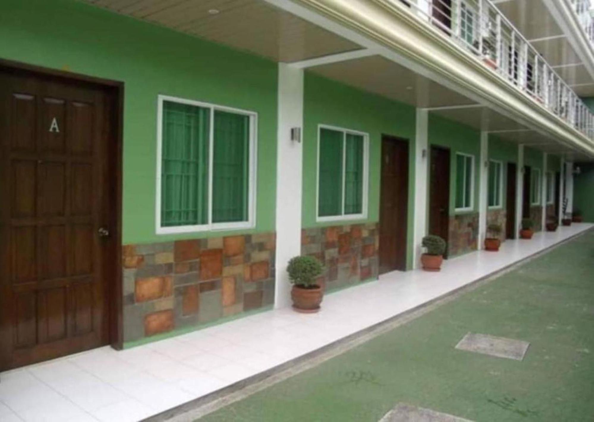 Reddoorz At Sta Cruz Naga City Экстерьер фото